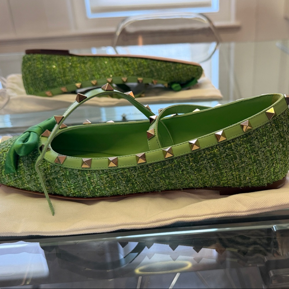 VALENTINO GARAVANI
Rockstud tweed lamé ballet flats - Picture 7 of 9
